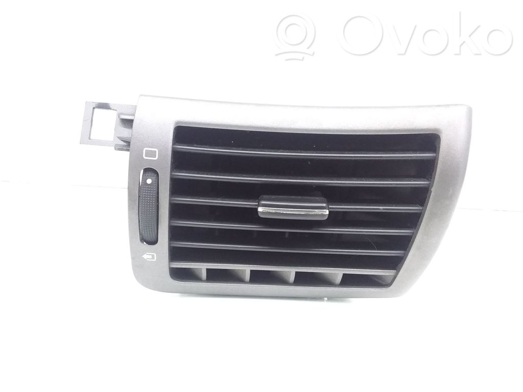Peugeot 407 Dashboard side air vent grill/cover trim 