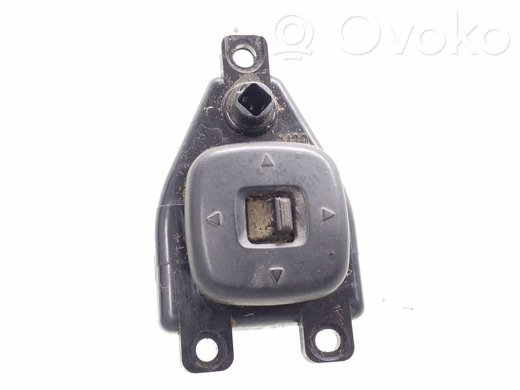 Wing mirror switch