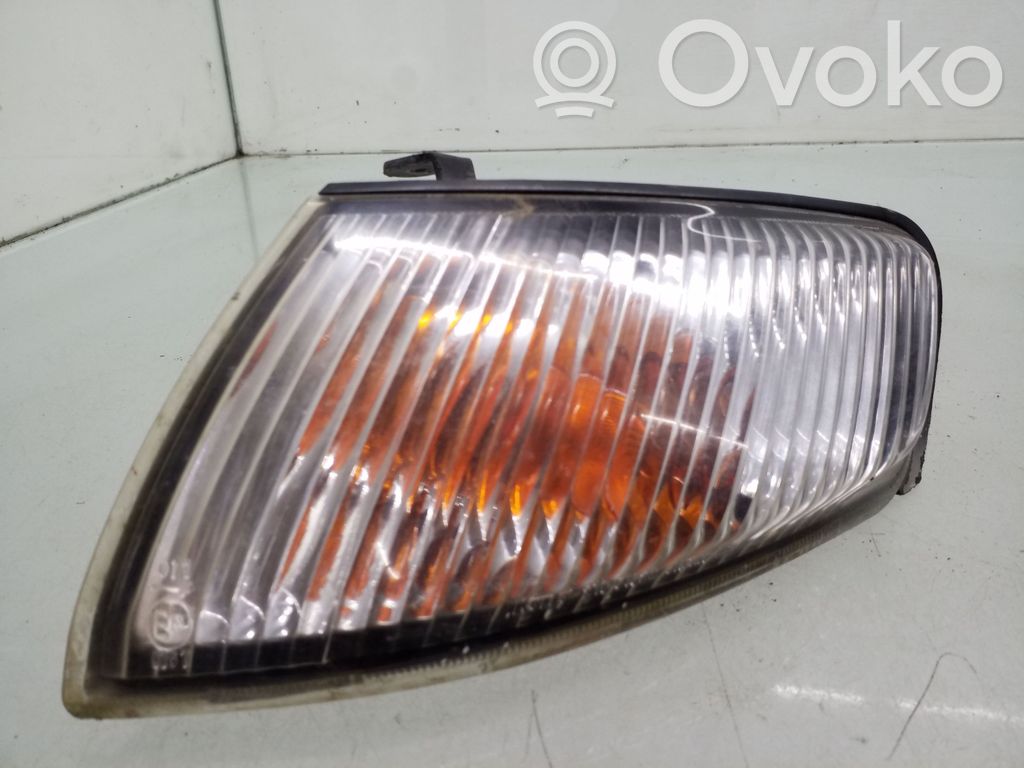 Mazda 626 Front indicator light 