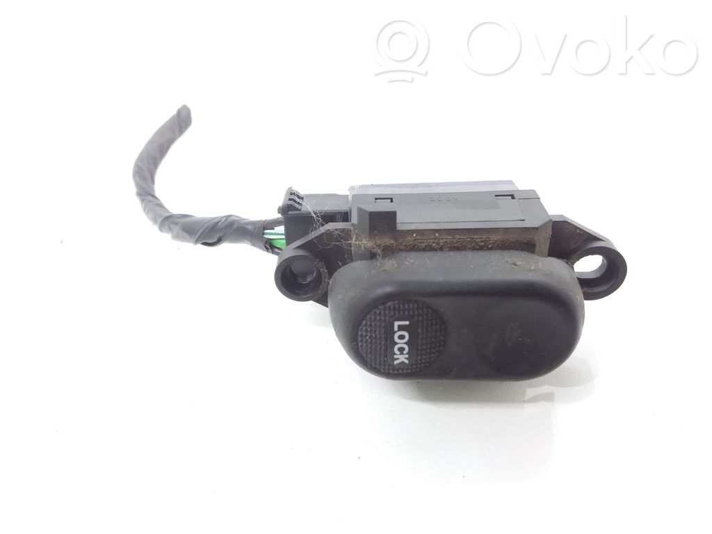 Chrysler PT Cruiser Central locking switch button 