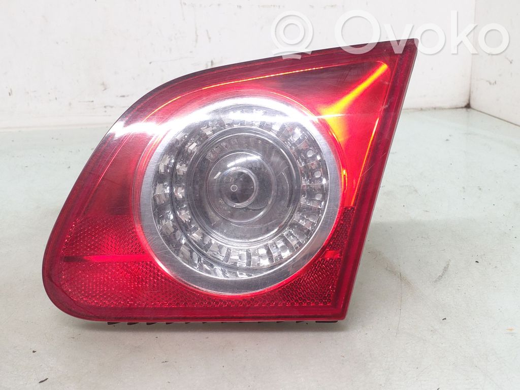 Volkswagen PASSAT B6 Luci posteriori del portellone del bagagliaio 