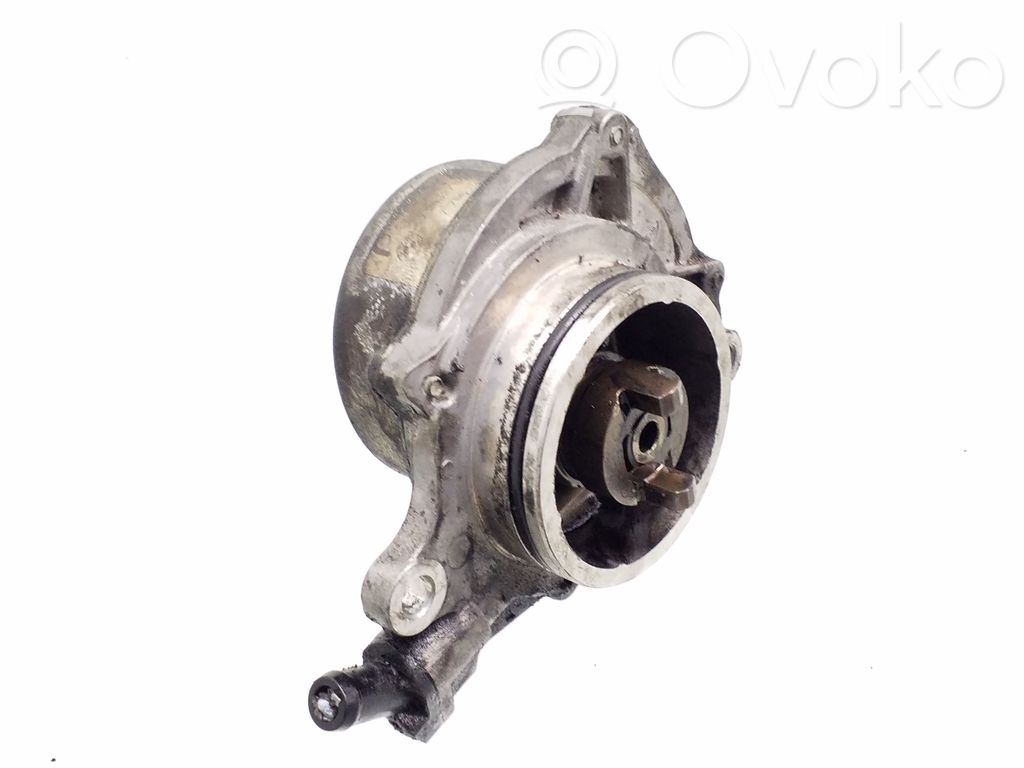 BMW 5 E39 Vacuum pump 