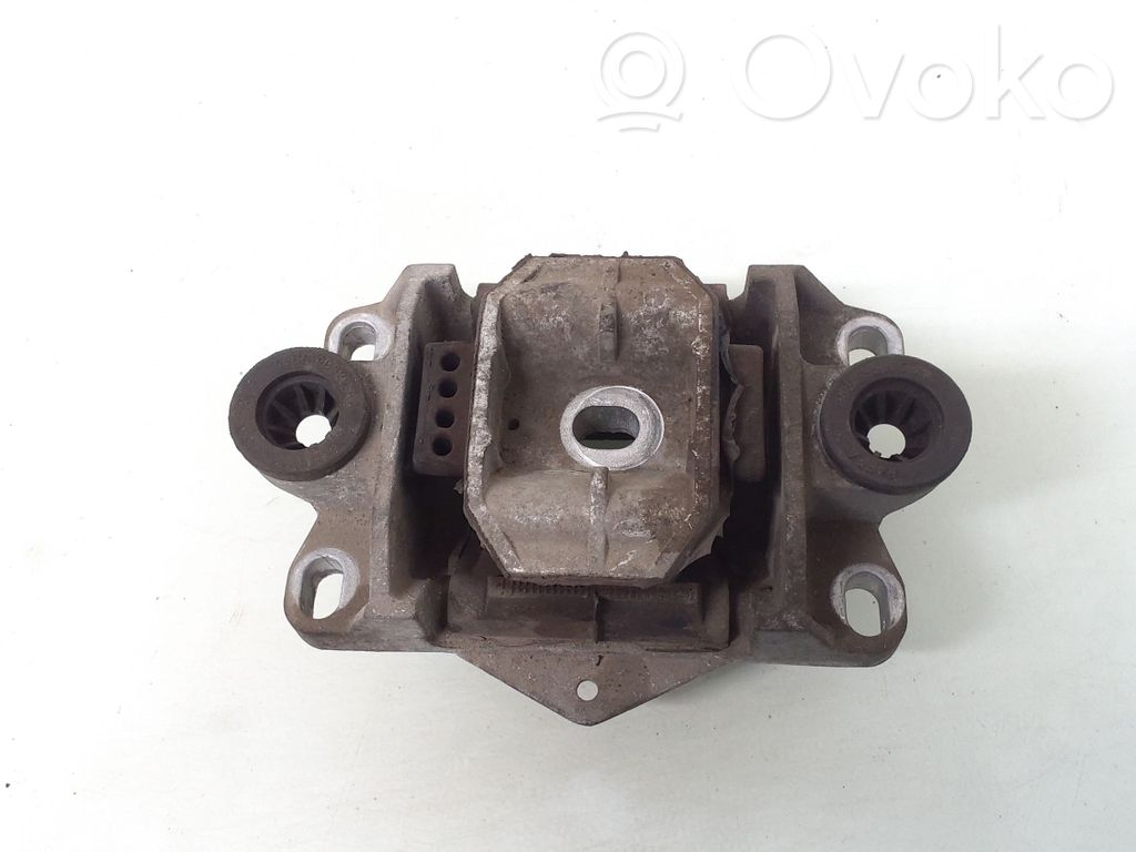 Ford Mondeo Mk III Gearbox mount 