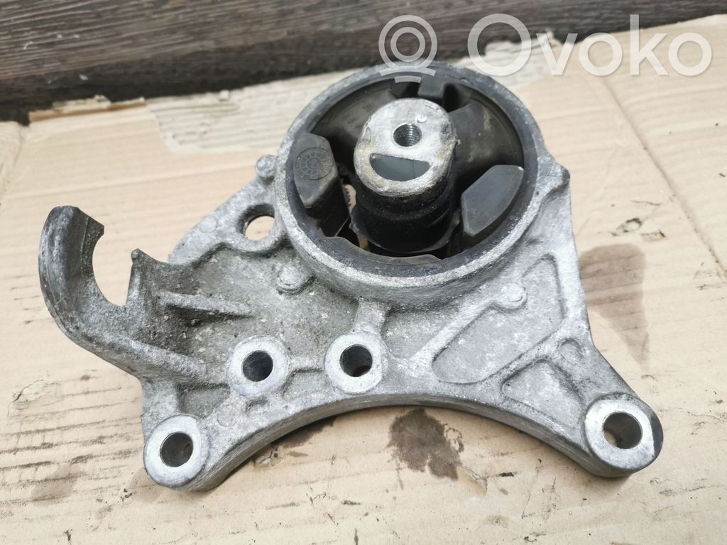 Chrysler Voyager Engine mount bracket 