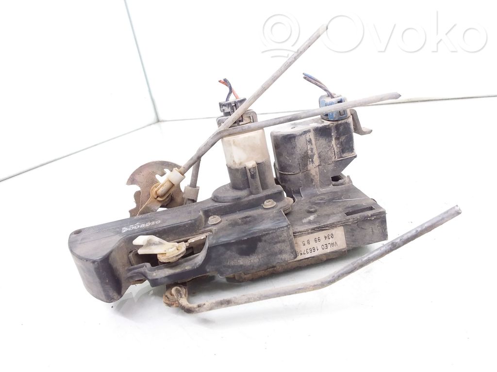Opel Frontera B Front door lock 