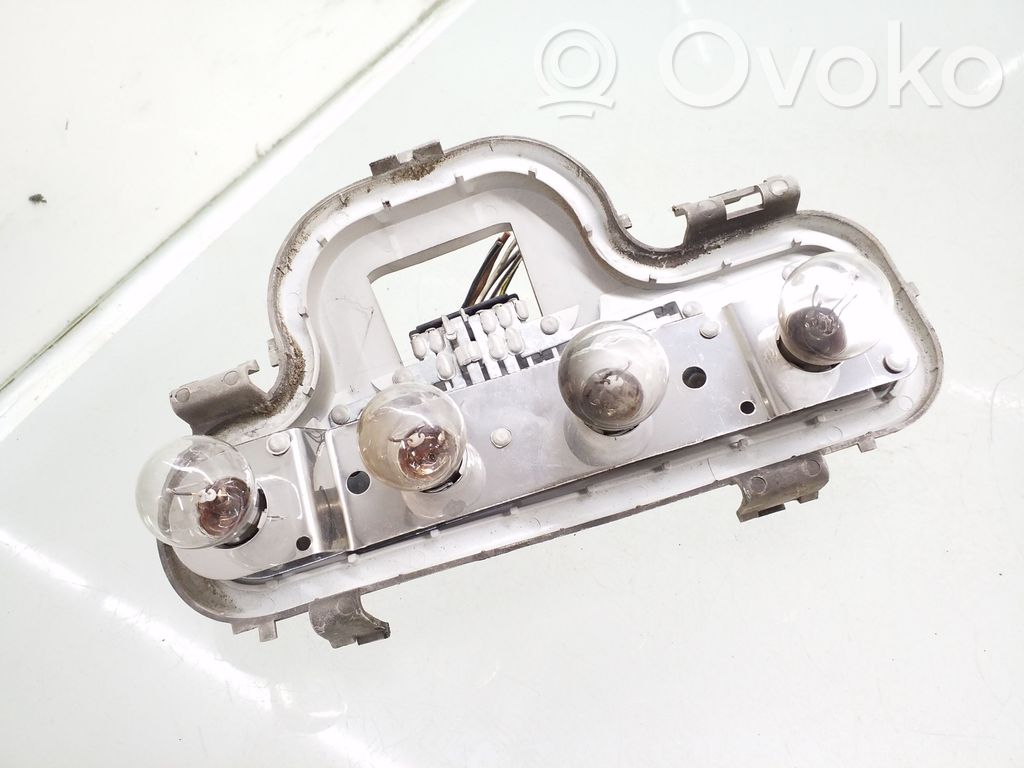 Opel Astra G Aizmugurējā luktura detaļa 