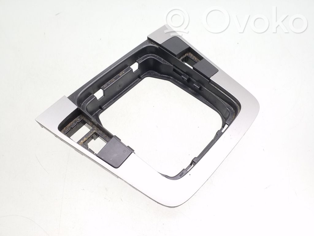 Volkswagen PASSAT B6 Rivestimento in plastica cornice della leva del cambio