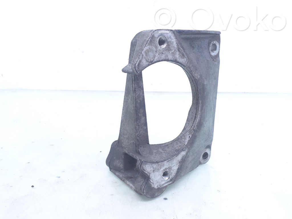 BMW 5 E60 E61 Engine mounting bracket 