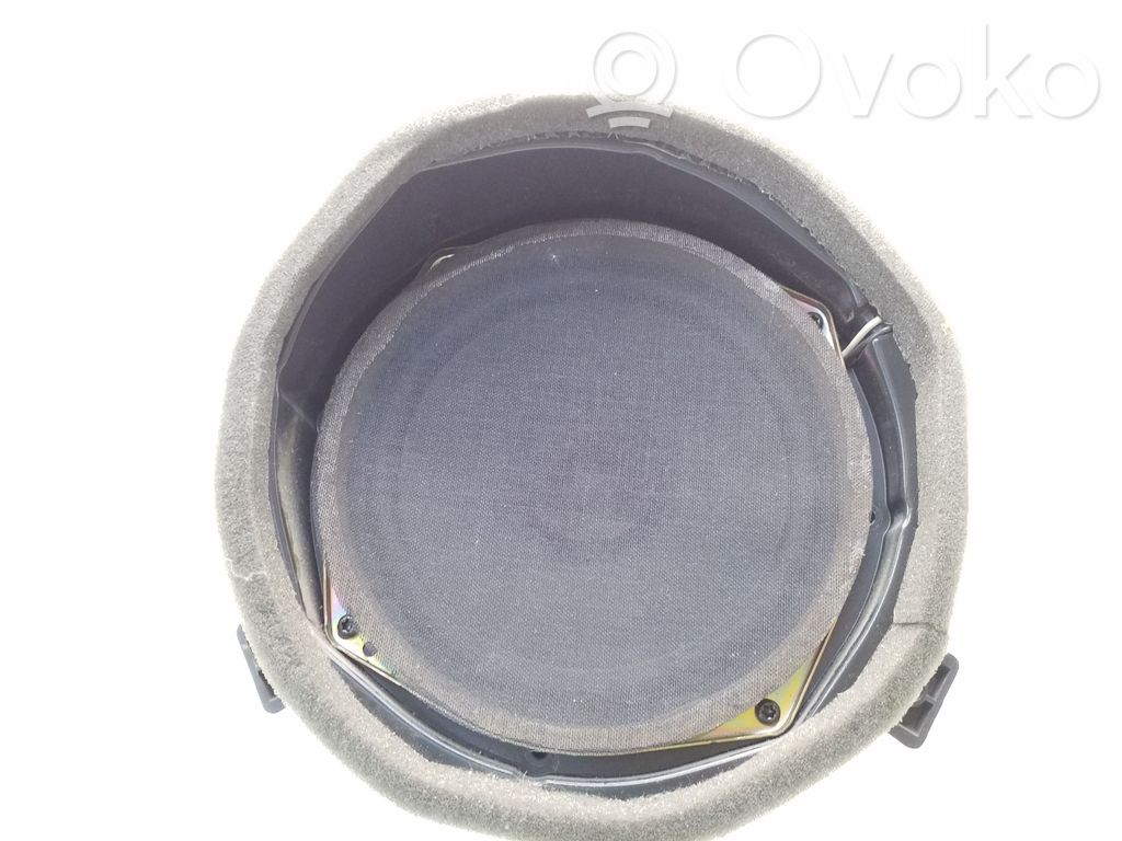 Mercedes-Benz ML W163 Etuoven kaiutin