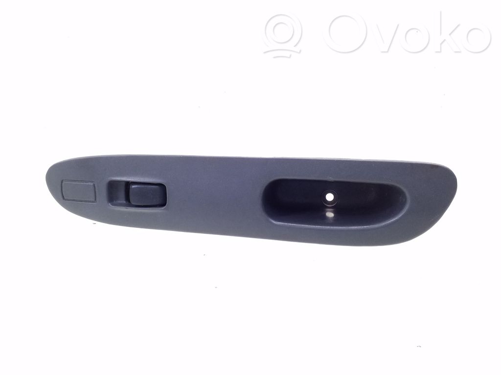 Mitsubishi Colt Electric window control switch 