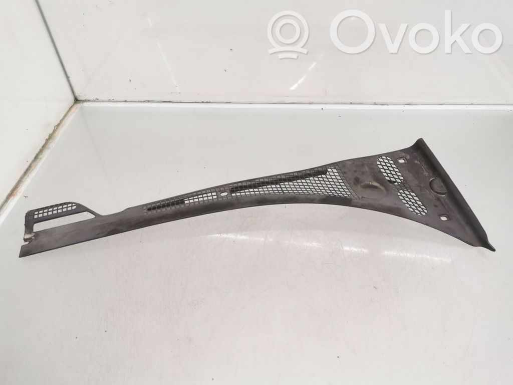 BMW 5 E34 Wiper trim 