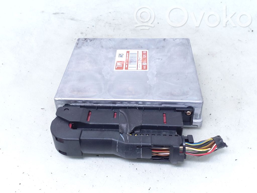 Opel Vectra B Engine control unit/module 