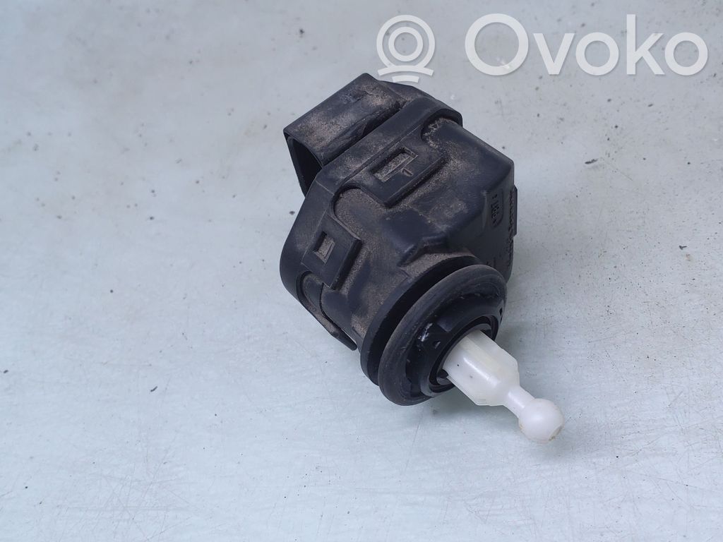 Skoda Octavia Mk1 (1U) Motorino di regolazione assetto fari 