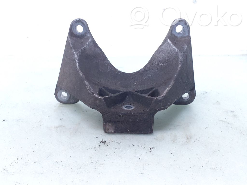 BMW 5 E60 E61 Gearbox mounting bracket 