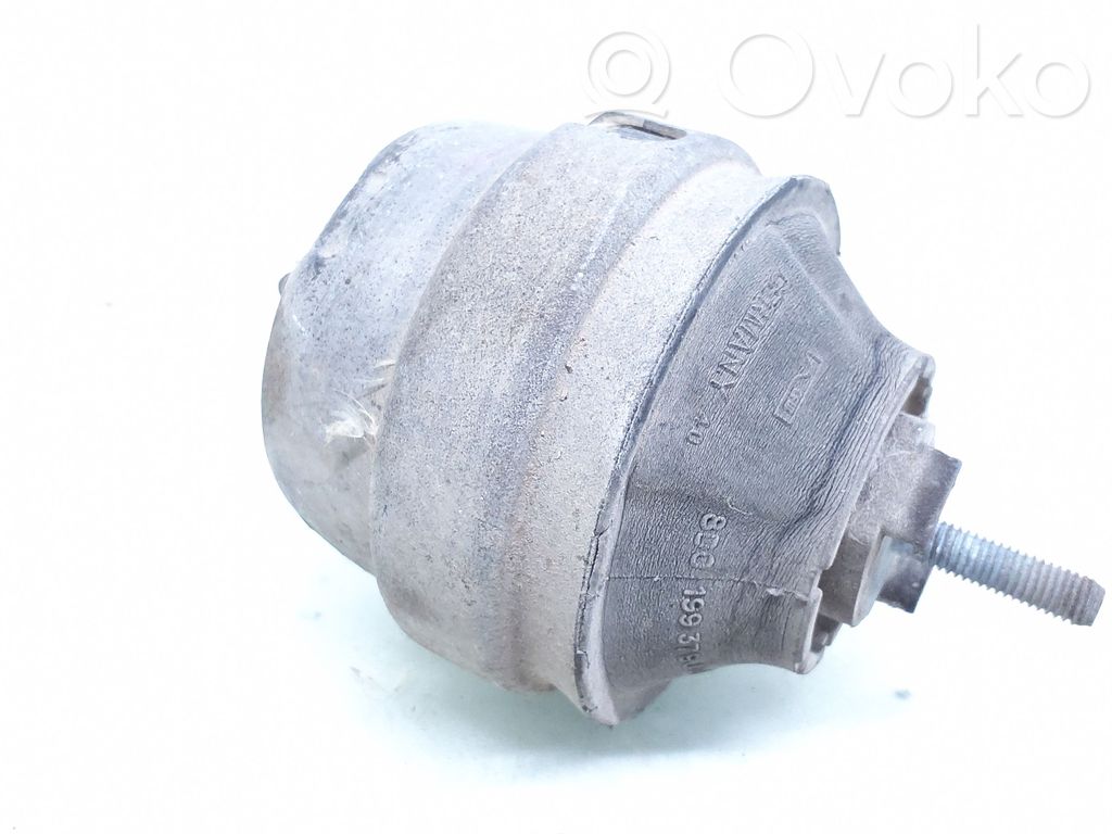 Volkswagen PASSAT B5 Supporto di montaggio del motore