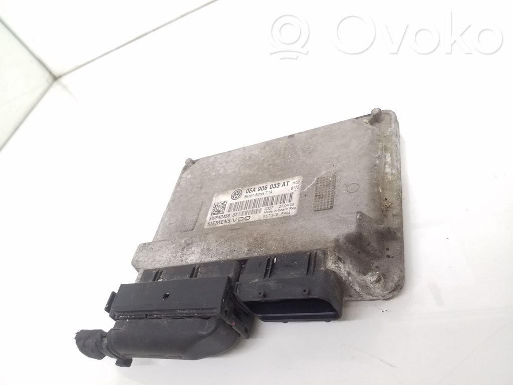 Engine control unit/module   06A906033AT,5WP4045802
