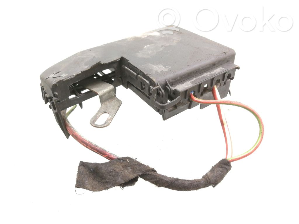 Opel Corsa D Saugiklių blokas 