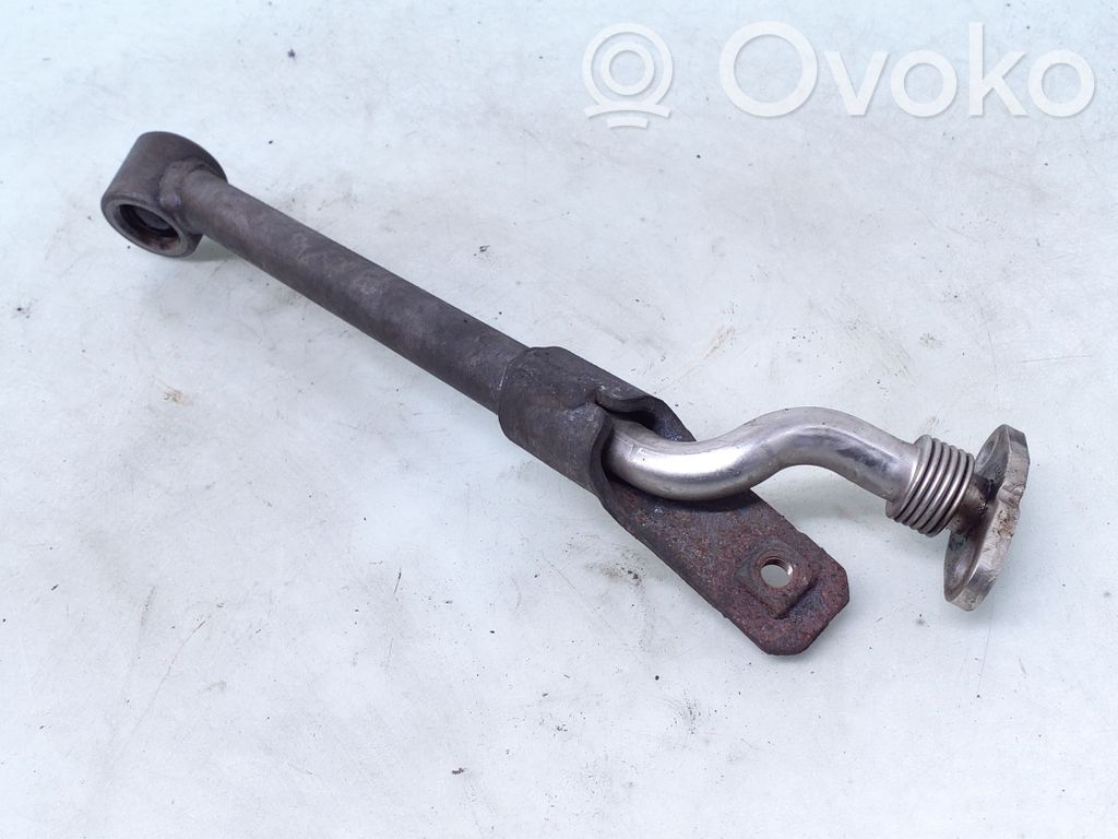 Volkswagen PASSAT B6 Tubo flessibile mandata olio del turbocompressore turbo 
