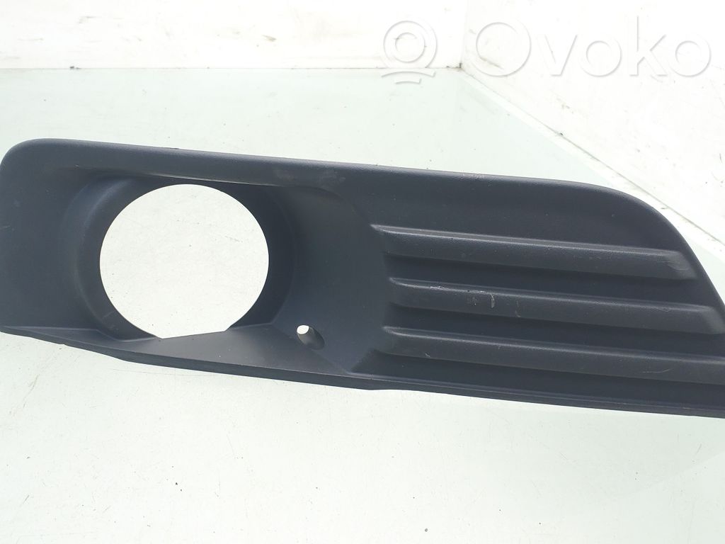 Ford Focus Front bumper lower grill 