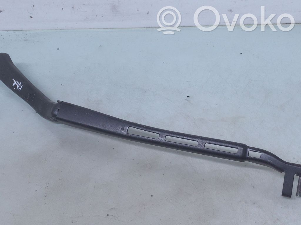 BMW 3 E90 E91 Front wiper blade arm 