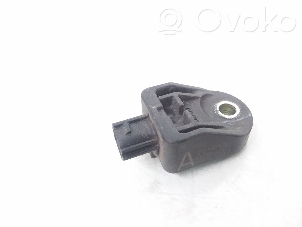 Toyota RAV 4 (XA30) Senzor impact/declanșare airbag 