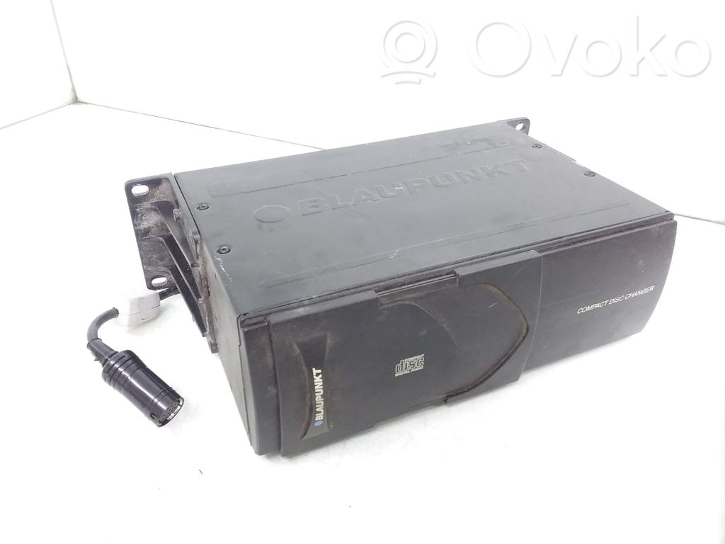 KIA Sorento CD/DVD changer 