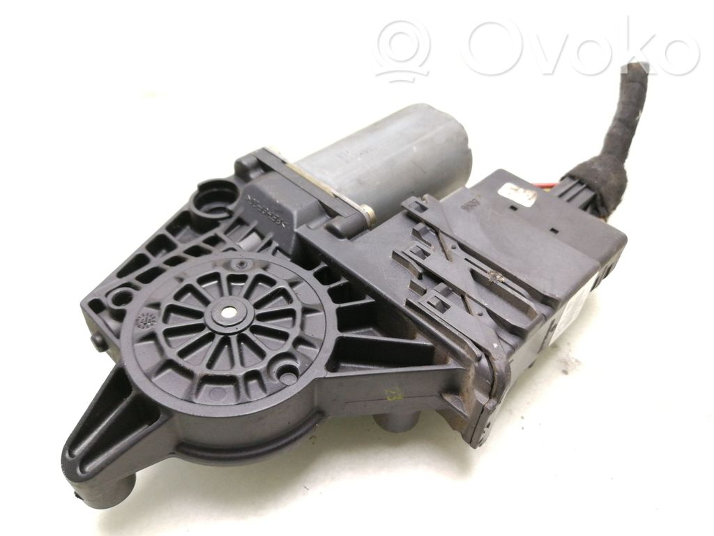Volkswagen PASSAT B5 Silniczek podnoszenia szyby drzwi tylnych 