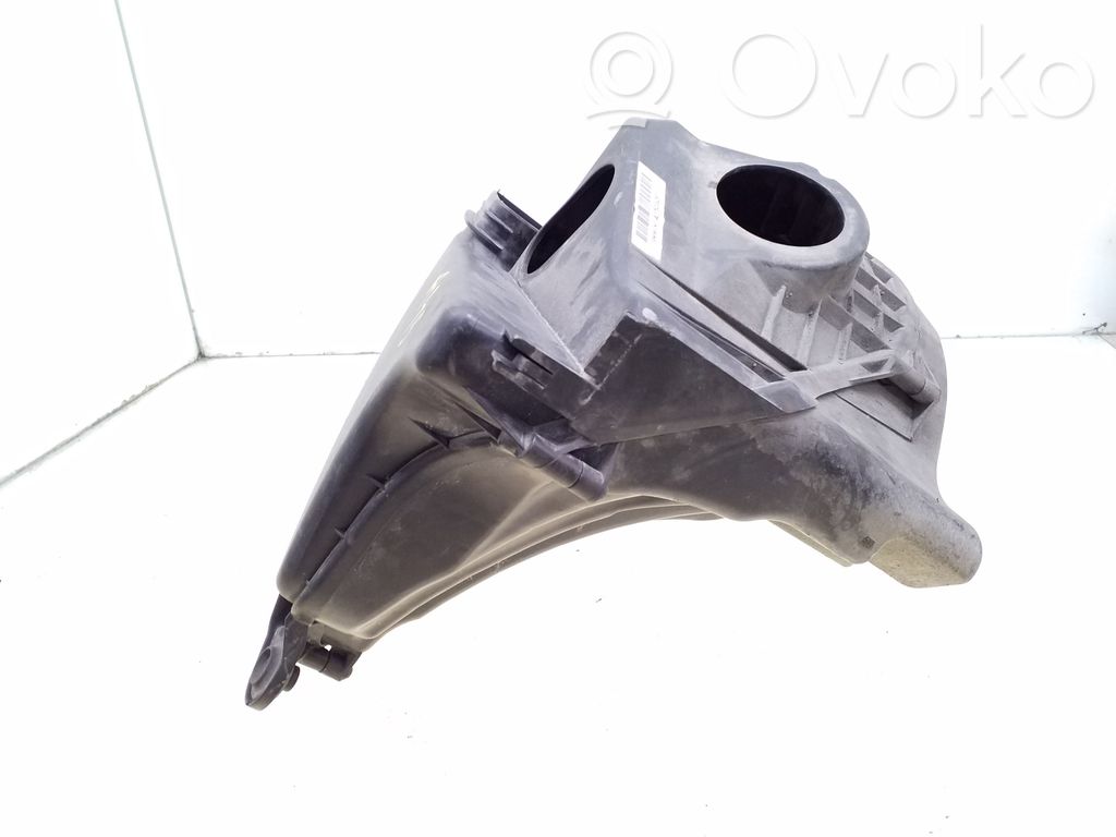 BMW 3 E90 E91 Air filter box 