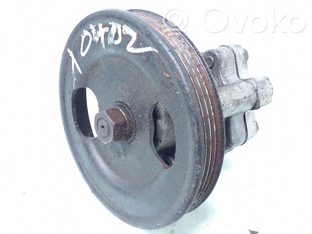 Mitsubishi L200 Power steering pump 