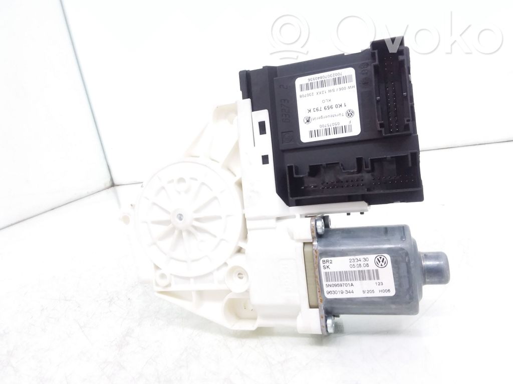 Volkswagen Tiguan Motor macara geam ușă față 