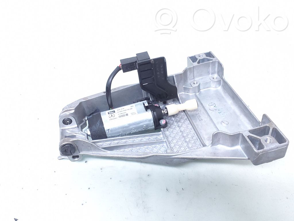 Mercedes-Benz E W211 Motor de ajuste de la columna de dirección 