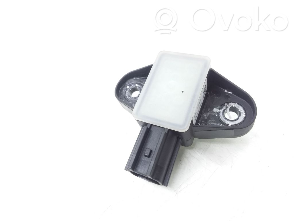 Volkswagen PASSAT B7 Sensore d’urto/d'impatto apertura airbag