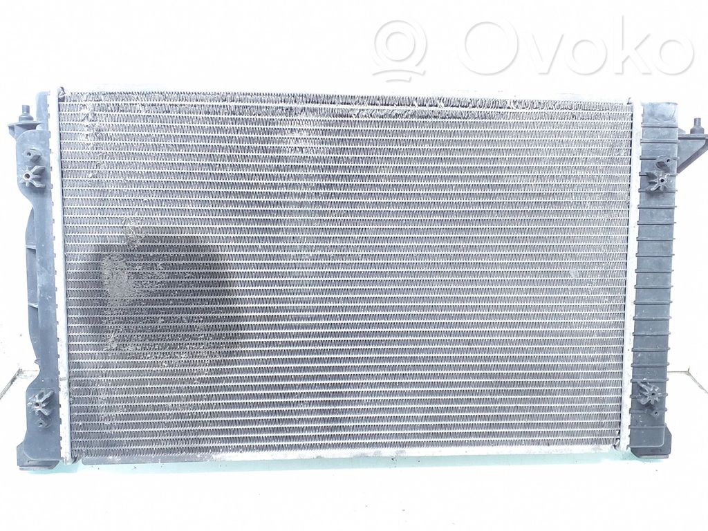 Audi A4 S4 B6 8E 8H Radiateur de refroidissement 