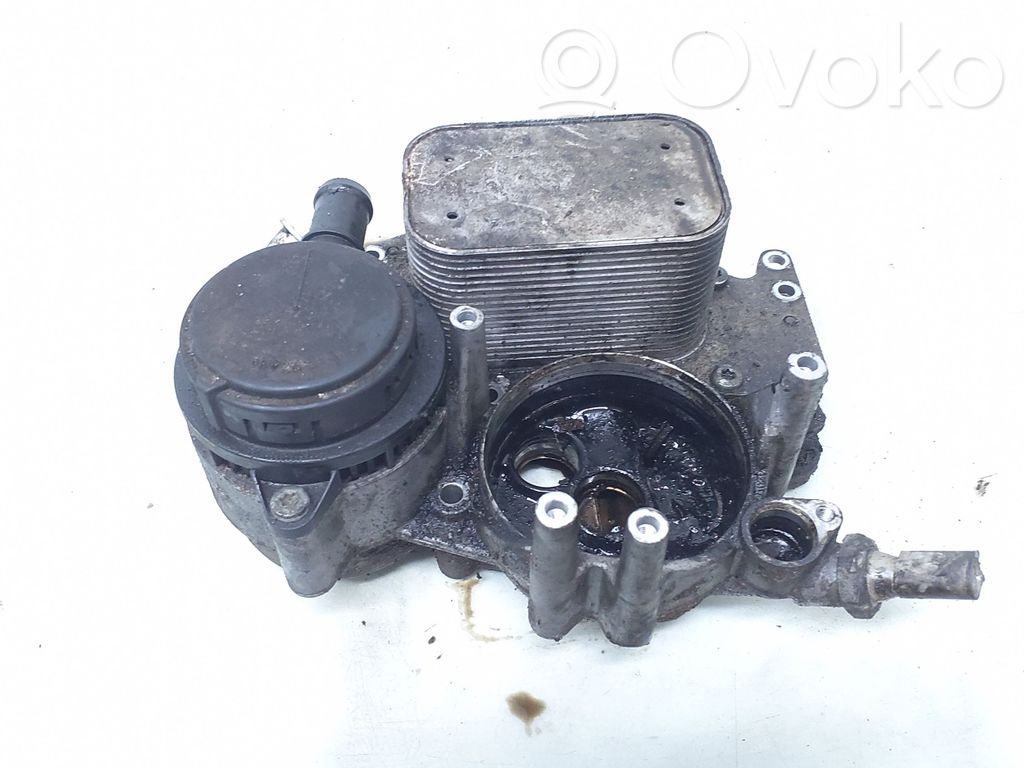 Audi A4 S4 B7 8E 8H Oil filter mounting bracket 