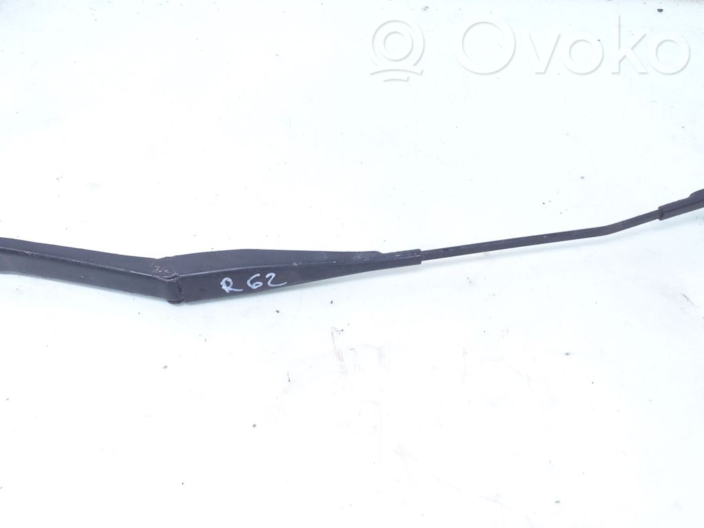 Ford Focus Front wiper blade arm 
