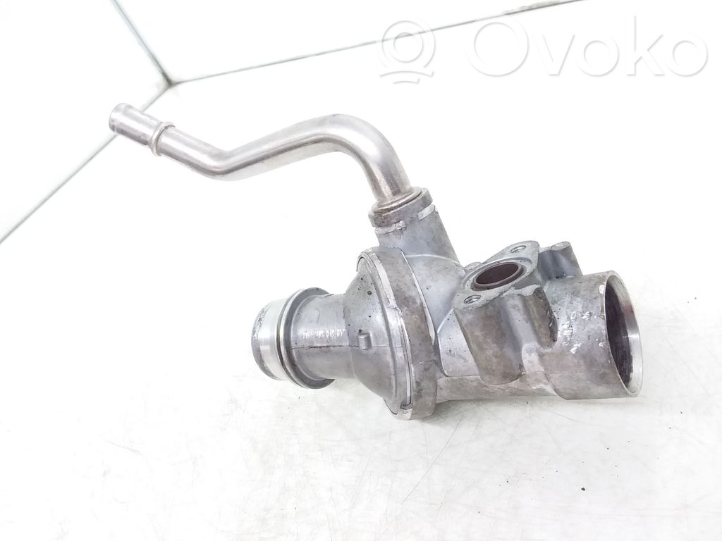 Volvo V70 Termostat/carcasă termostat 