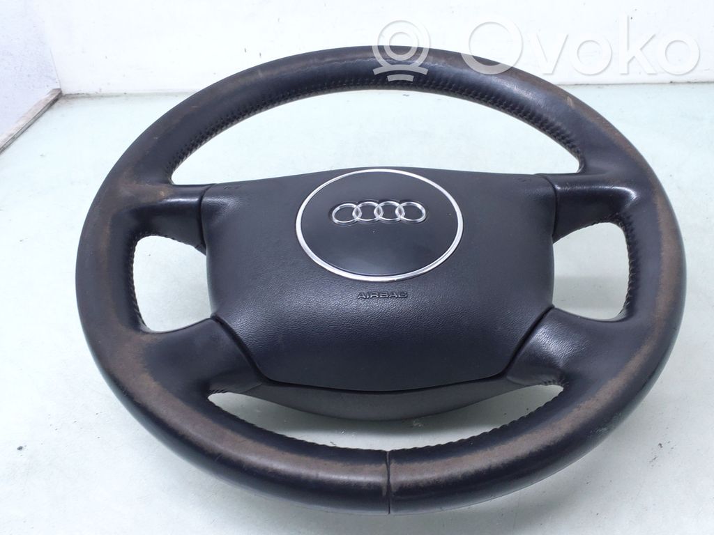 Audi A4 S4 B6 8E 8H Ohjauspyörä 