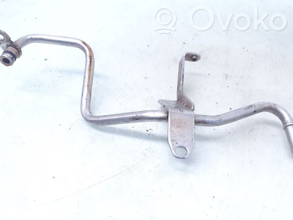 Volkswagen Golf V Tubo flessibile mandata olio del turbocompressore turbo 