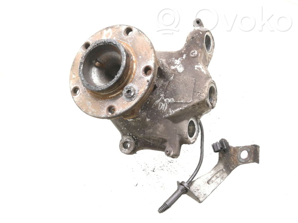 BMW 5 E39 Priekšējā riteņa rumbas vārpstas šarnīrs (stupica, capfa) 