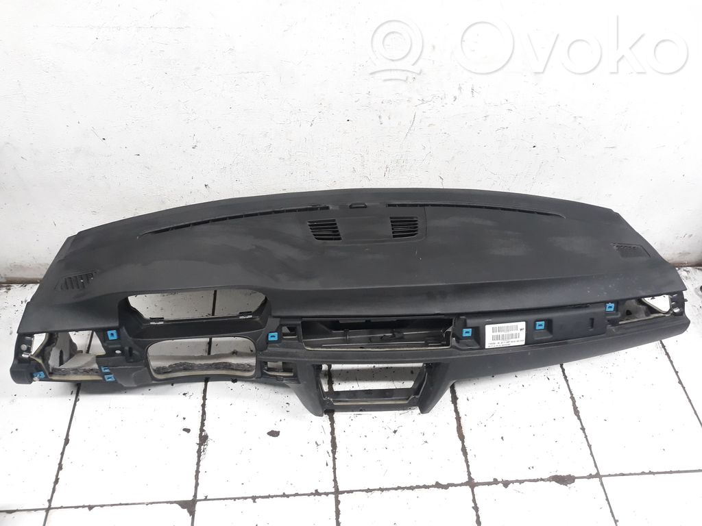 BMW 3 E90 E91 Dashboard 