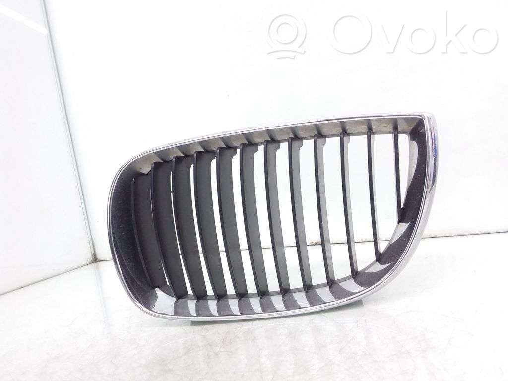 BMW 1 E81 E87 Front bumper upper radiator grill 