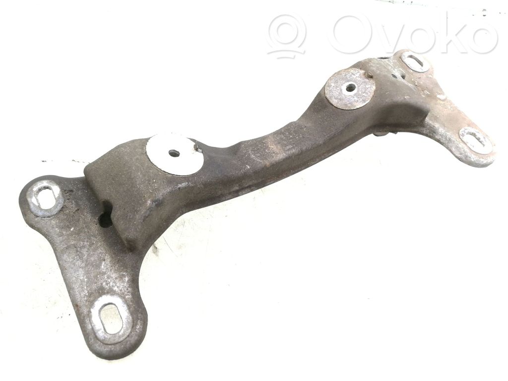 BMW 1 E81 E87 Gearbox mounting bracket 