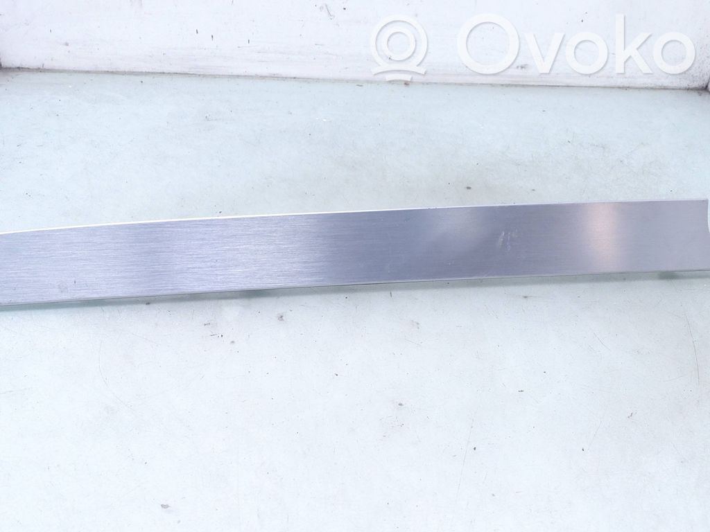 Volkswagen PASSAT B6 Ramă ornament torpedou bord 