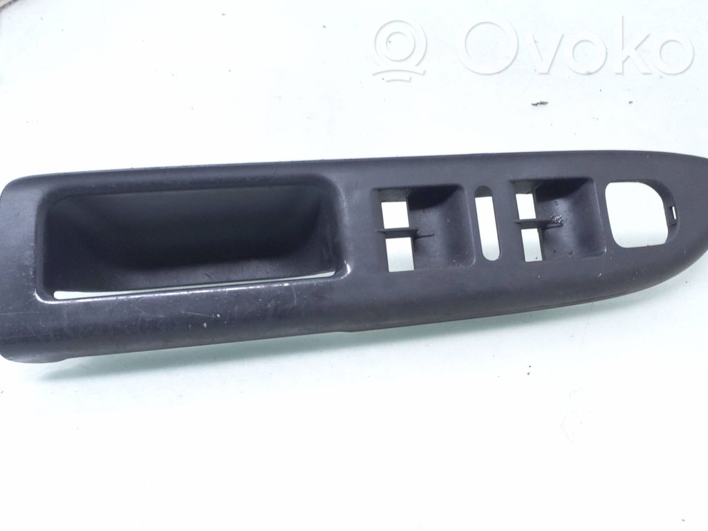 Volkswagen Golf Plus Ramă comutator geam ușă față 