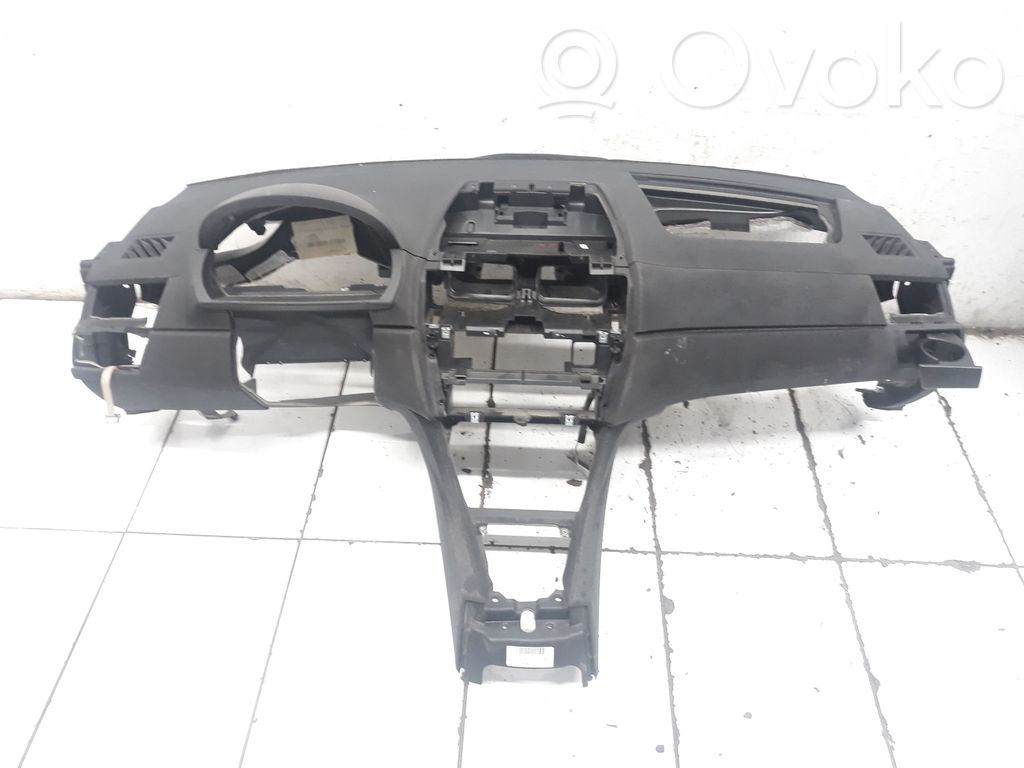 BMW X3 E83 Panelė 