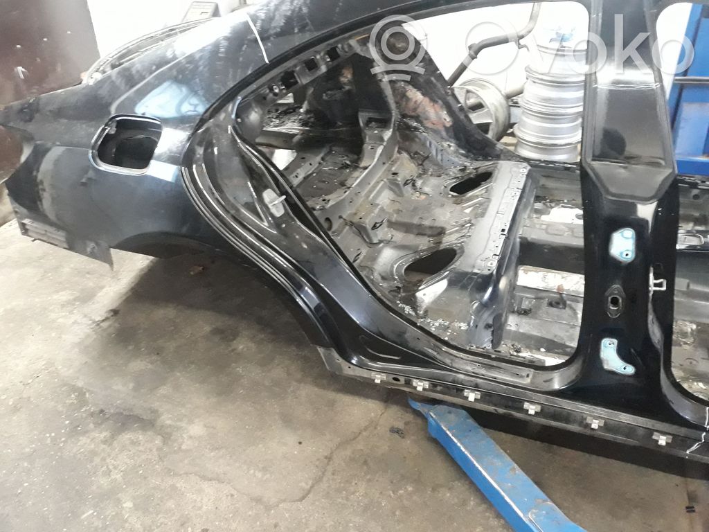 Panel lateral trasero
