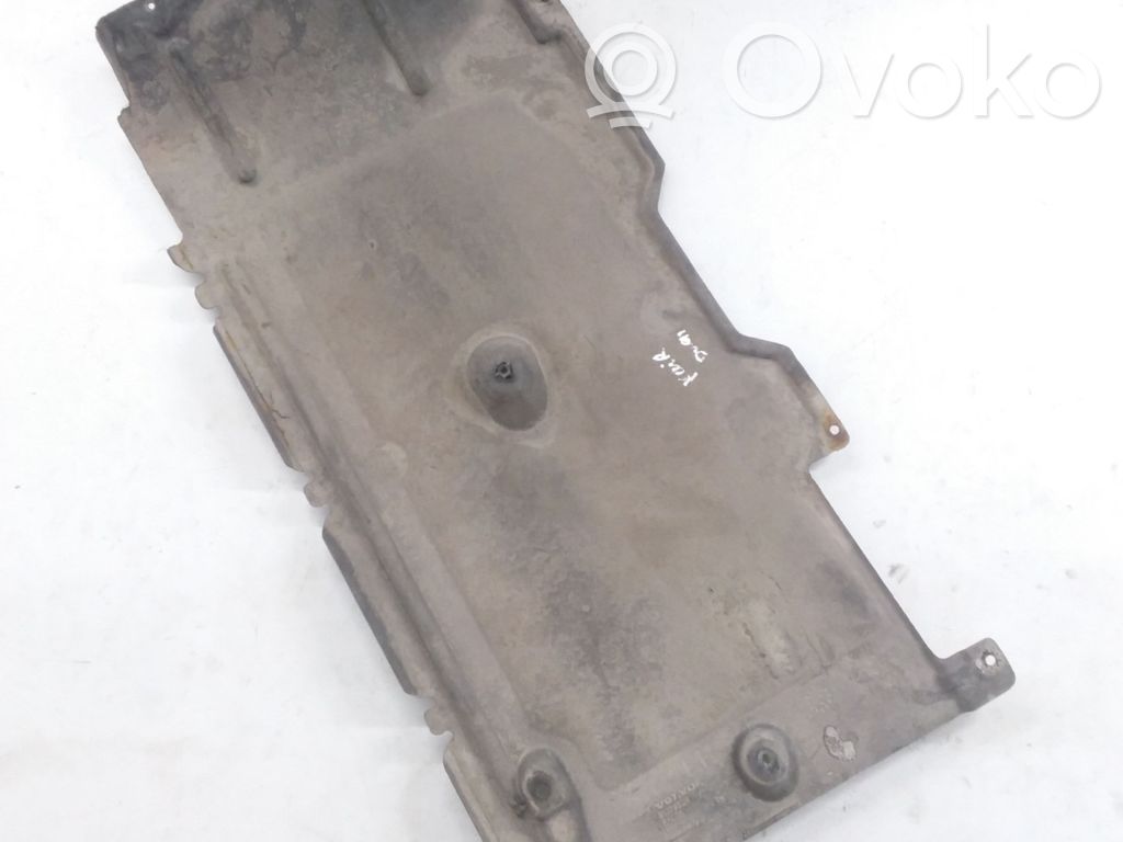 Volvo V40 Cross country Unterfahrschutz Unterbodenschutz Mitte