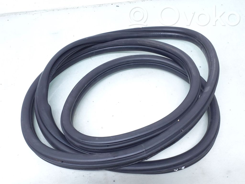 BMW 1 F20 F21 Gumowa uszczelka drzwi przednich 