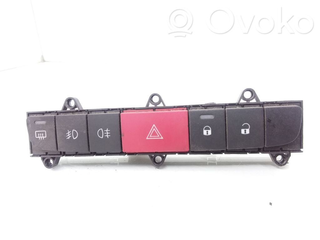 Peugeot Boxer Botón interruptor de luz de peligro 