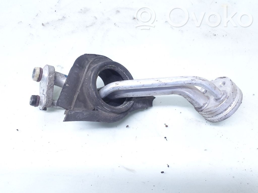 BMW 3 E46 Ilmastointilaitteen putki (A/C) 